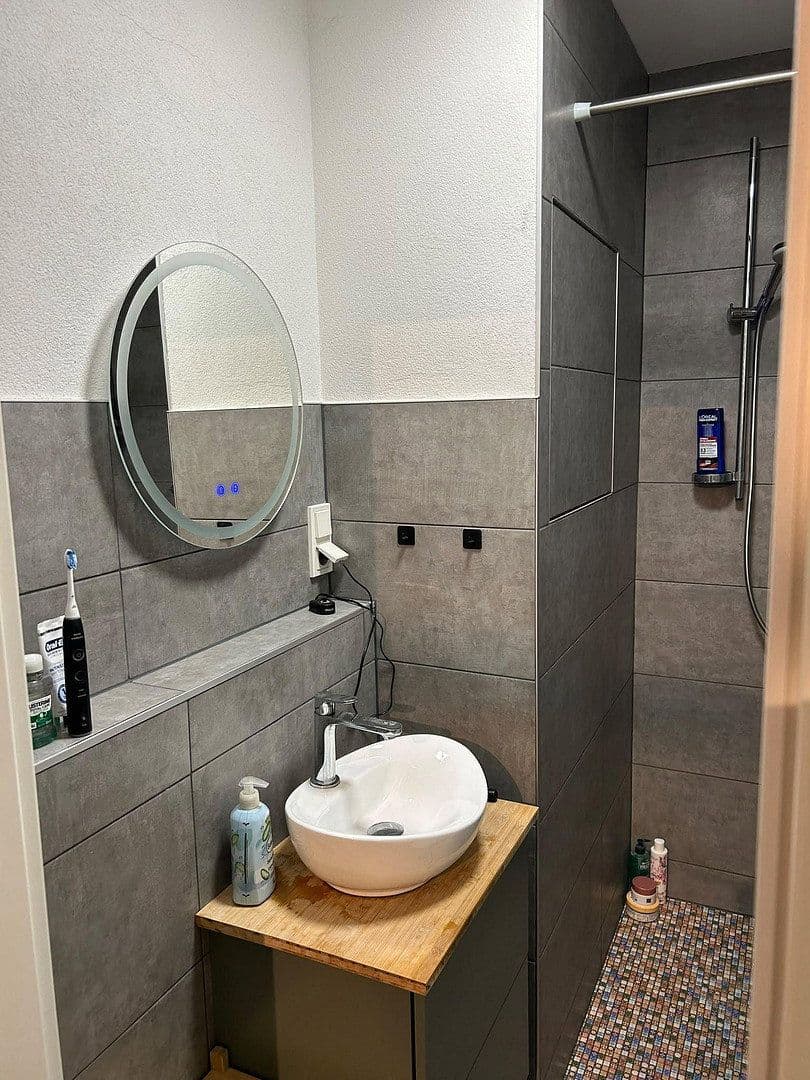 Pronájem bytu 2+1 64 m², Krughütter Straße 57, Saarbrücken, Země Sársko Pronájem bytu 2+1 64 m², Krughütter Straße 57, Saarbrücken, Země Sársko