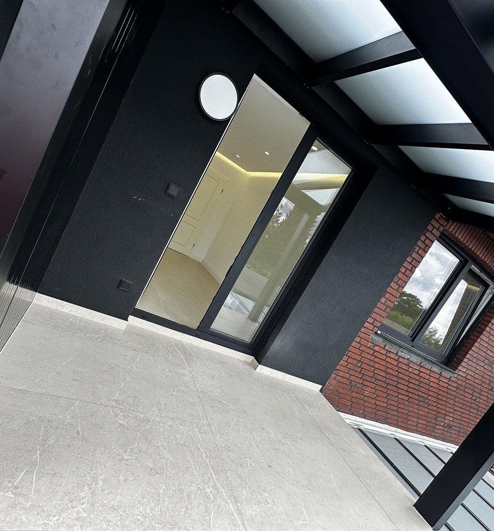 Pronájem bytu 3+1 70 m², Königstraße 17, Oberhausen, Severní Porýní-Vestfálsko Pronájem bytu 3+1 70 m², Königstraße 17, Oberhausen, Severní Porýní-Vestfálsko
