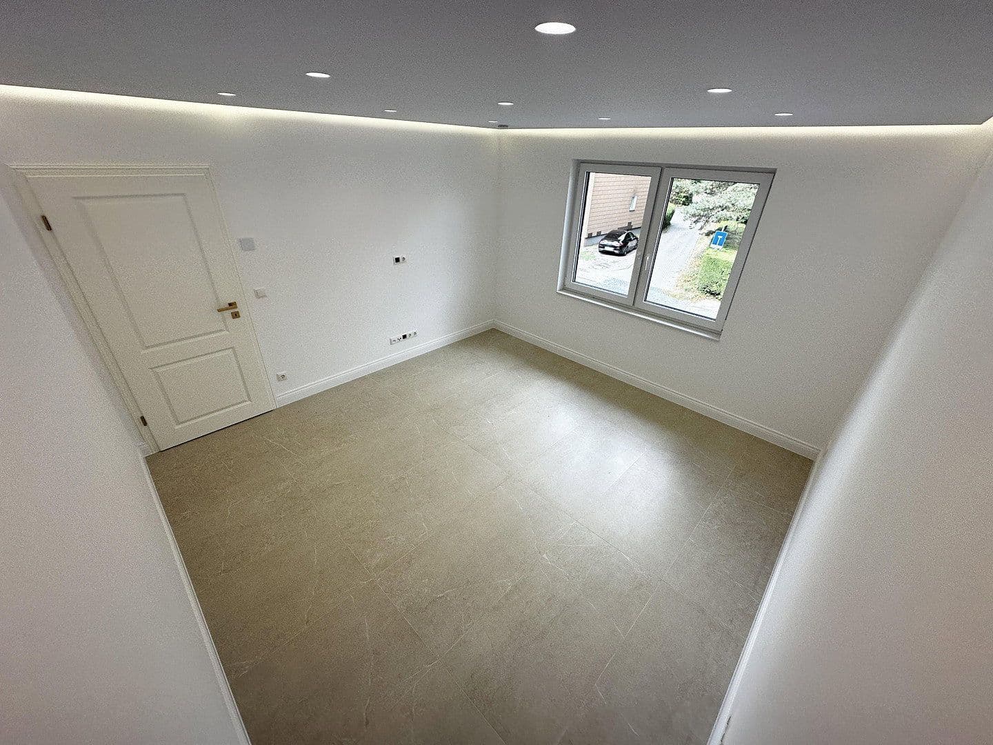 Pronájem bytu 3+1 70 m², Königstraße 17, Oberhausen, Severní Porýní-Vestfálsko Pronájem bytu 3+1 70 m², Königstraße 17, Oberhausen, Severní Porýní-Vestfálsko