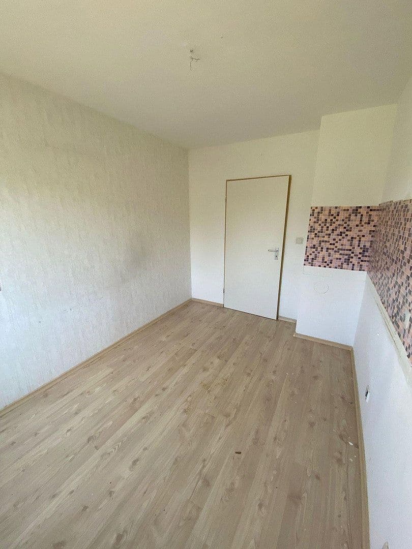 Pronájem bytu 3+1 80 m², Jean-Paul-Allee 1, Neustadt bei Coburg, Bavorsko Pronájem bytu 3+1 80 m², Jean-Paul-Allee 1, Neustadt bei Coburg, Bavorsko