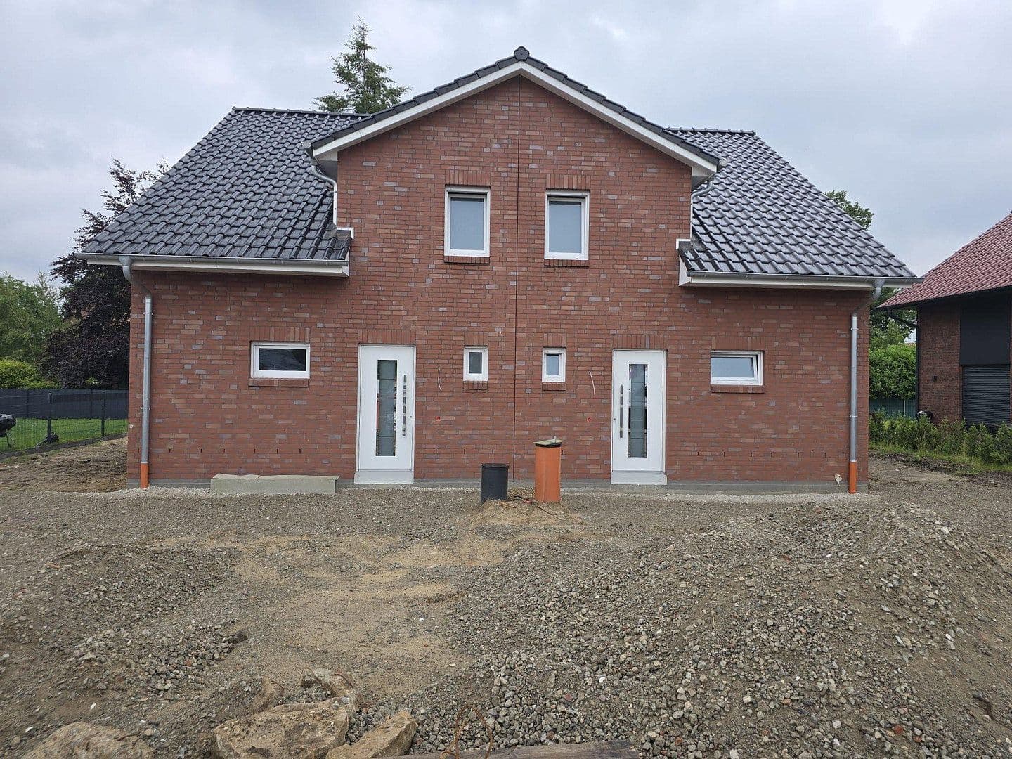 Prodej domu 114 m², pozemek 375 m², Oldendorf, Dolní Sasko Prodej domu 114 m², pozemek 375 m², Oldendorf, Dolní Sasko