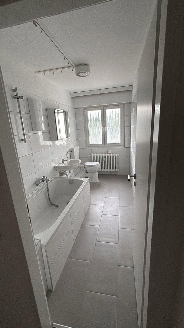 Pronájem bytu 3+1 84 m², Kerpen, Severní Porýní-Vestfálsko Pronájem bytu 3+1 84 m², Kerpen, Severní Porýní-Vestfálsko