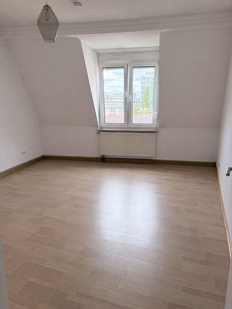 Pronájem bytu 2+1 62 m², Sandratstraße, Nürnberg, Bavorsko Pronájem bytu 2+1 62 m², Sandratstraße, Nürnberg, Bavorsko