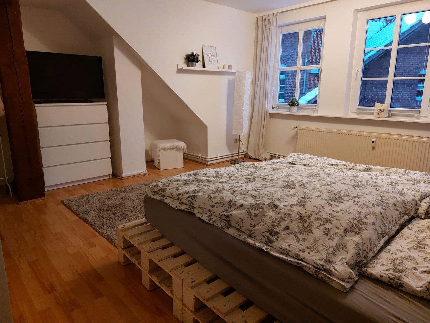Pronájem bytu 2+1 75 m², Alte Dorfstraße 1D, Seesen, Dolní Sasko Pronájem bytu 2+1 75 m², Alte Dorfstraße 1D, Seesen, Dolní Sasko