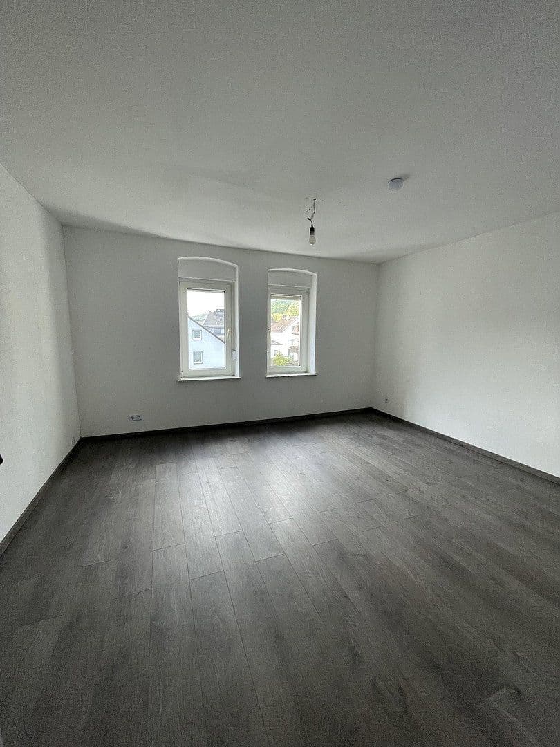 Pronájem bytu 3+1 63 m², Heinrichstraße 3, Plettenberg, Severní Porýní-Vestfálsko Pronájem bytu 3+1 63 m², Heinrichstraße 3, Plettenberg, Severní Porýní-Vestfálsko