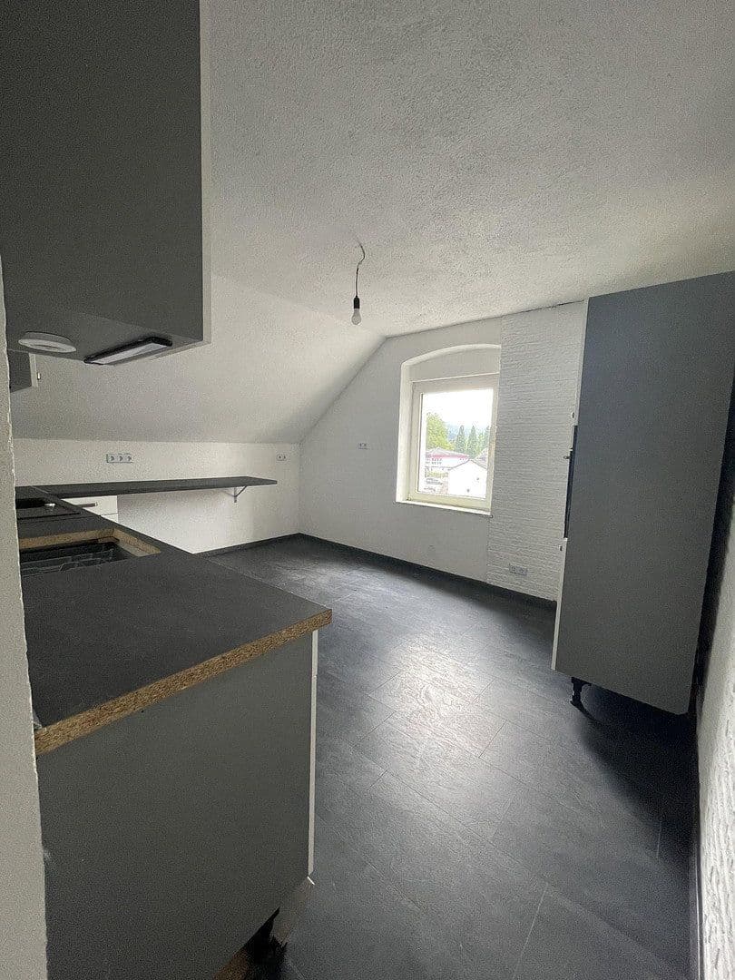 Pronájem bytu 3+1 63 m², Heinrichstraße 3, Plettenberg, Severní Porýní-Vestfálsko Pronájem bytu 3+1 63 m², Heinrichstraße 3, Plettenberg, Severní Porýní-Vestfálsko