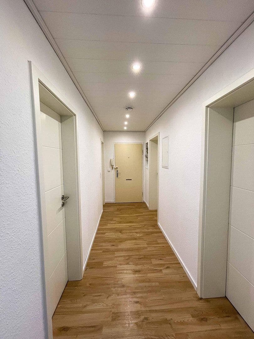 Pronájem bytu 3+1 60 m², Vöhrumer Straße 165, Peine, Dolní Sasko Pronájem bytu 3+1 60 m², Vöhrumer Straße 165, Peine, Dolní Sasko