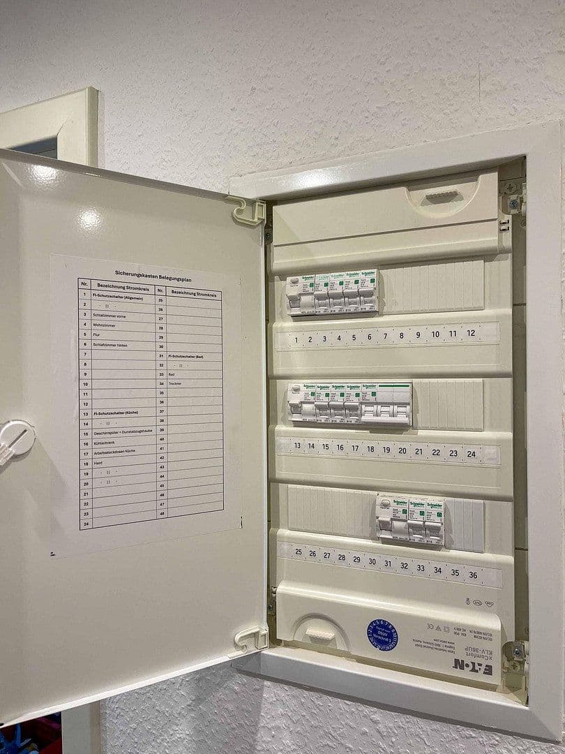 Pronájem bytu 3+1 60 m², Vöhrumer Straße 165, Peine, Dolní Sasko Pronájem bytu 3+1 60 m², Vöhrumer Straße 165, Peine, Dolní Sasko