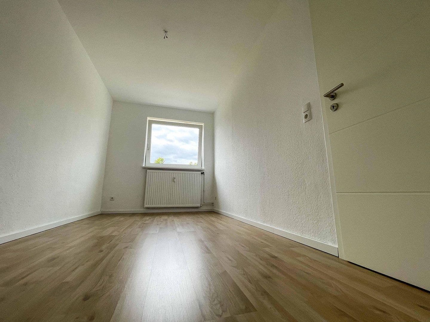 Pronájem bytu 3+1 60 m², Vöhrumer Straße 165, Peine, Dolní Sasko Pronájem bytu 3+1 60 m², Vöhrumer Straße 165, Peine, Dolní Sasko