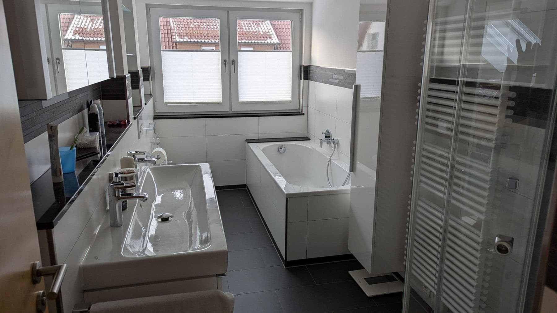 Prodej domu 247 m², pozemek 838 m², Bad Liebenzell, Bádensko-Württembersko Prodej domu 247 m², pozemek 838 m², Bad Liebenzell, Bádensko-Württembersko