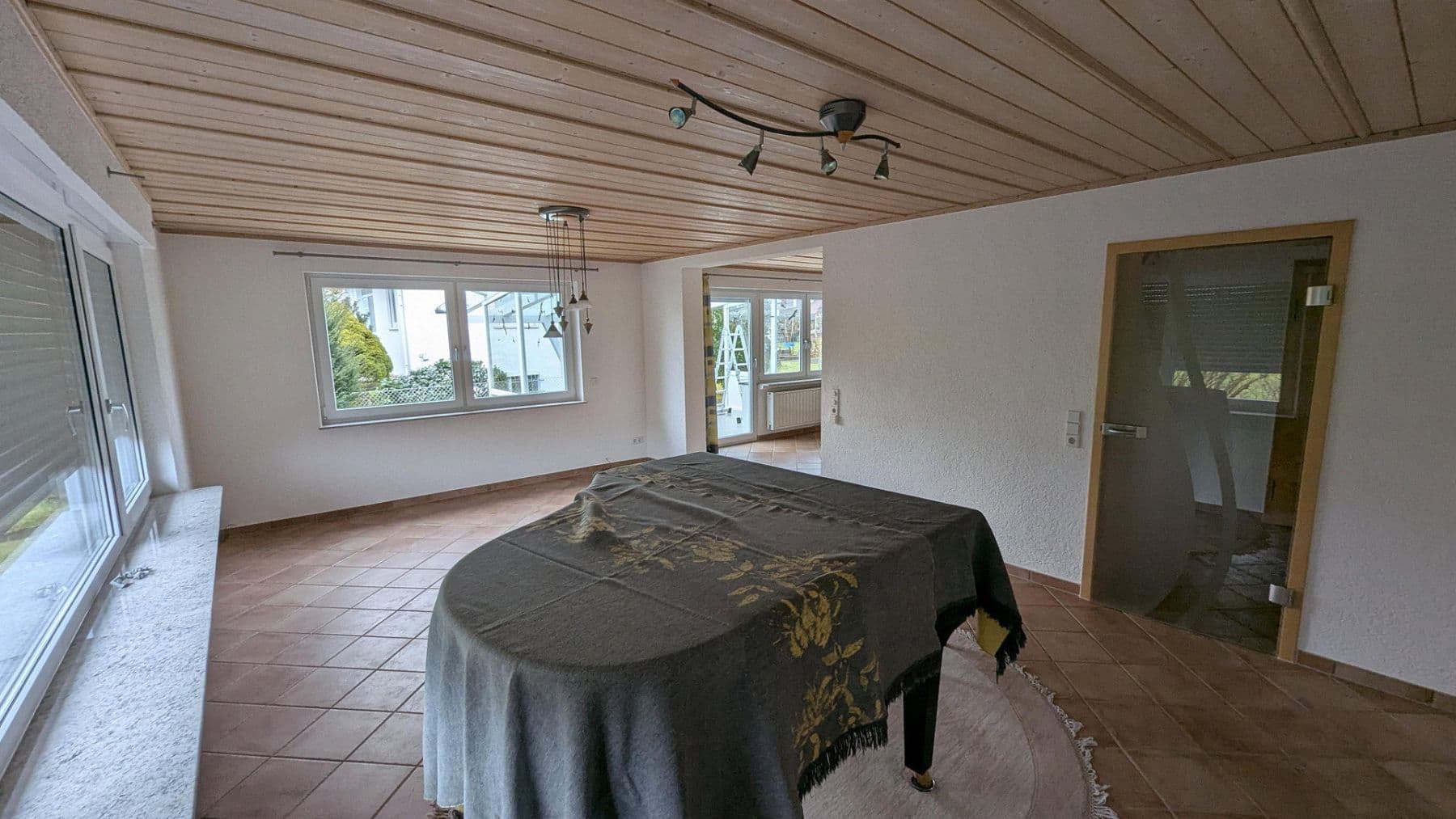 Prodej domu 247 m², pozemek 838 m², Bad Liebenzell, Bádensko-Württembersko Prodej domu 247 m², pozemek 838 m², Bad Liebenzell, Bádensko-Württembersko