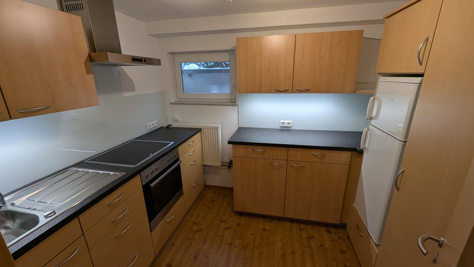 Prodej domu 247 m², pozemek 838 m², Bad Liebenzell, Bádensko-Württembersko Prodej domu 247 m², pozemek 838 m², Bad Liebenzell, Bádensko-Württembersko
