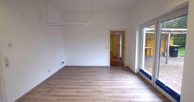 Prodej nebytového prostoru 2.680 m², Felder Straße 2, Bredenbek, Šlesvicko-Holštýnsko Prodej nebytového prostoru 2.680 m², Felder Straße 2, Bredenbek, Šlesvicko-Holštýnsko
