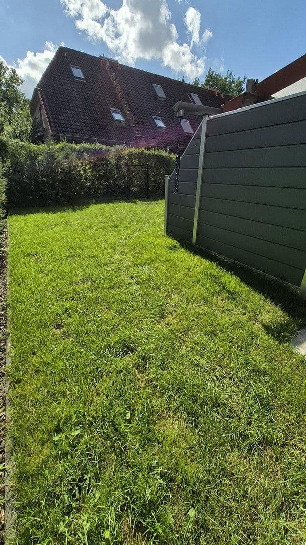 Prodej domu 102 m², pozemek 251 m², Am Eichholz 86, Uetersen, Šlesvicko-Holštýnsko Prodej domu 102 m², pozemek 251 m², Am Eichholz 86, Uetersen, Šlesvicko-Holštýnsko