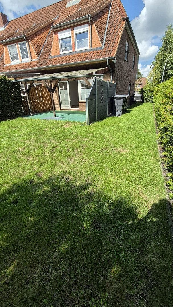 Prodej domu 102 m², pozemek 251 m², Am Eichholz 86, Uetersen, Šlesvicko-Holštýnsko Prodej domu 102 m², pozemek 251 m², Am Eichholz 86, Uetersen, Šlesvicko-Holštýnsko