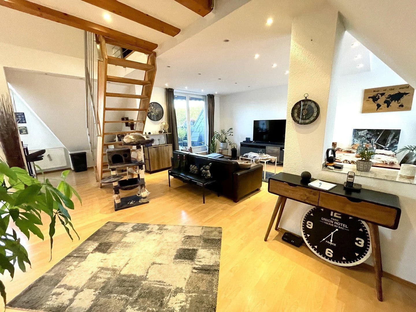Pronájem bytu 2+1 86 m², Torgauer Str. 15, Gelsenkirchen, Severní Porýní-Vestfálsko Pronájem bytu 2+1 86 m², Torgauer Str. 15, Gelsenkirchen, Severní Porýní-Vestfálsko