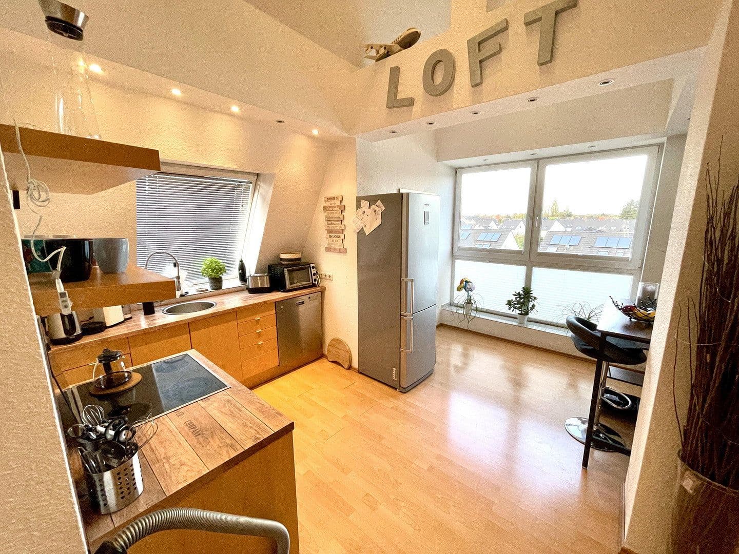 Pronájem bytu 2+1 86 m², Torgauer Str. 15, Gelsenkirchen, Severní Porýní-Vestfálsko Pronájem bytu 2+1 86 m², Torgauer Str. 15, Gelsenkirchen, Severní Porýní-Vestfálsko