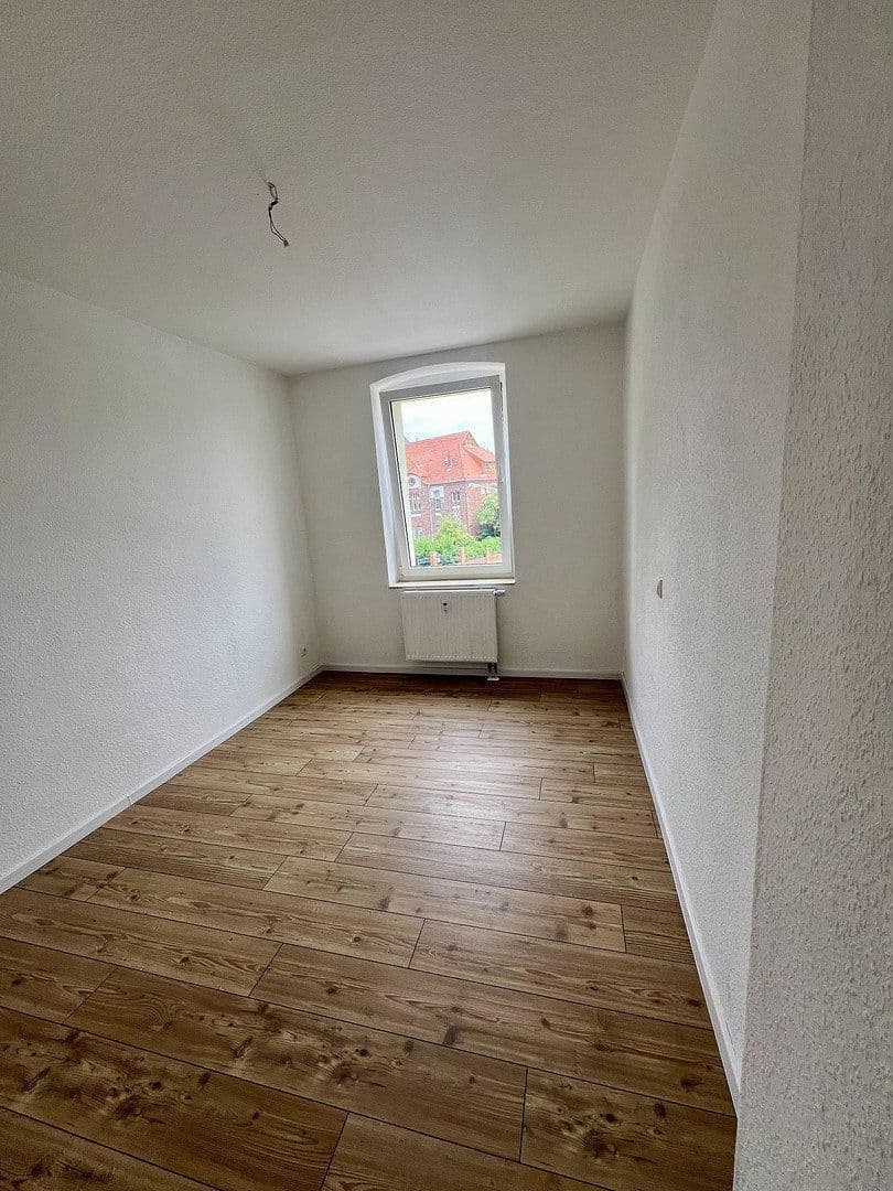 Pronájem bytu 2+1 53 m², Turmstrasse 18, Dessau, Sasko-Anhaltsko Pronájem bytu 2+1 53 m², Turmstrasse 18, Dessau, Sasko-Anhaltsko