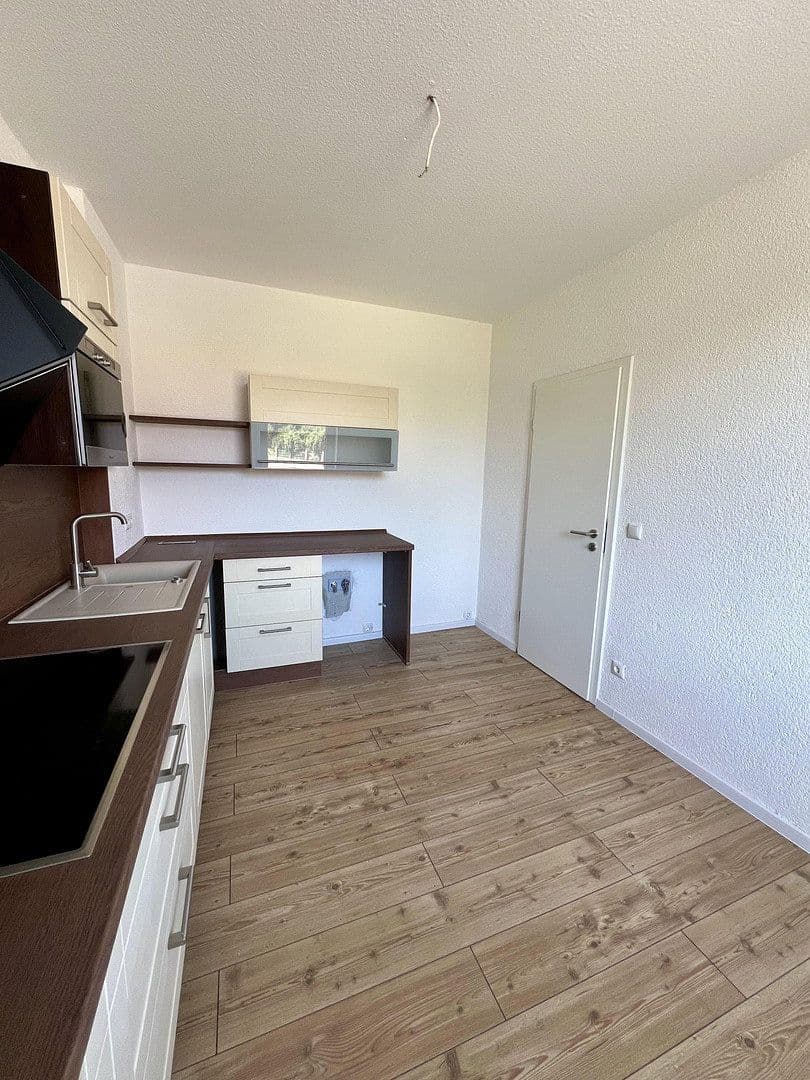 Pronájem bytu 2+1 53 m², Turmstrasse 18, Dessau, Sasko-Anhaltsko Pronájem bytu 2+1 53 m², Turmstrasse 18, Dessau, Sasko-Anhaltsko
