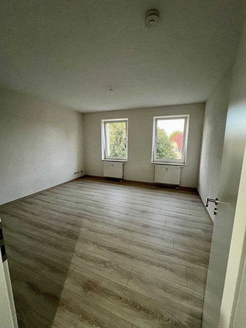 Pronájem bytu 3+1 73 m², Turmstrasse 18, Dessau, Sasko-Anhaltsko Pronájem bytu 3+1 73 m², Turmstrasse 18, Dessau, Sasko-Anhaltsko