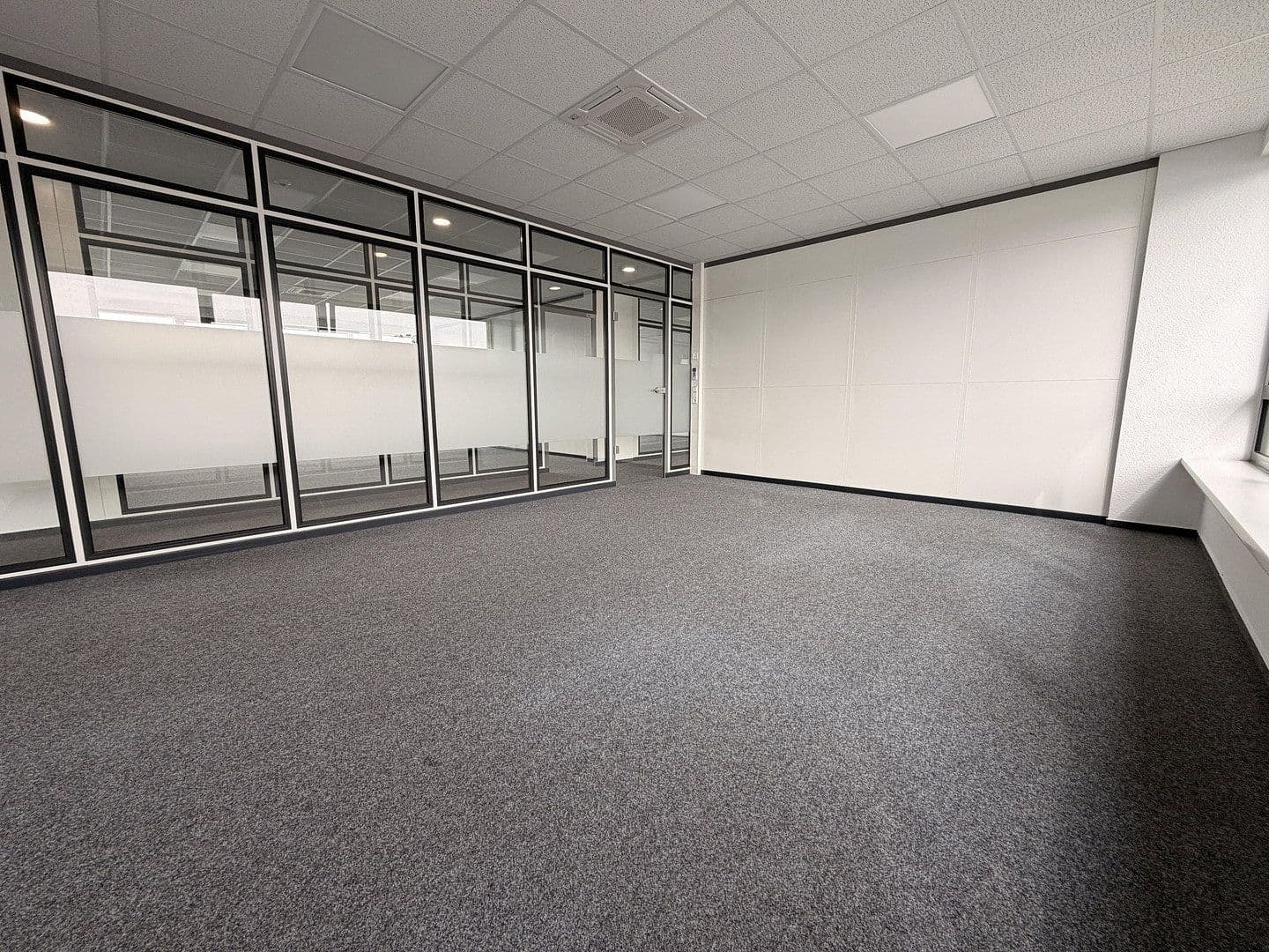 Pronájem kanceláře 27 m², Braaker Bogen, Braak, Šlesvicko-Holštýnsko Pronájem kanceláře 27 m², Braaker Bogen, Braak, Šlesvicko-Holštýnsko