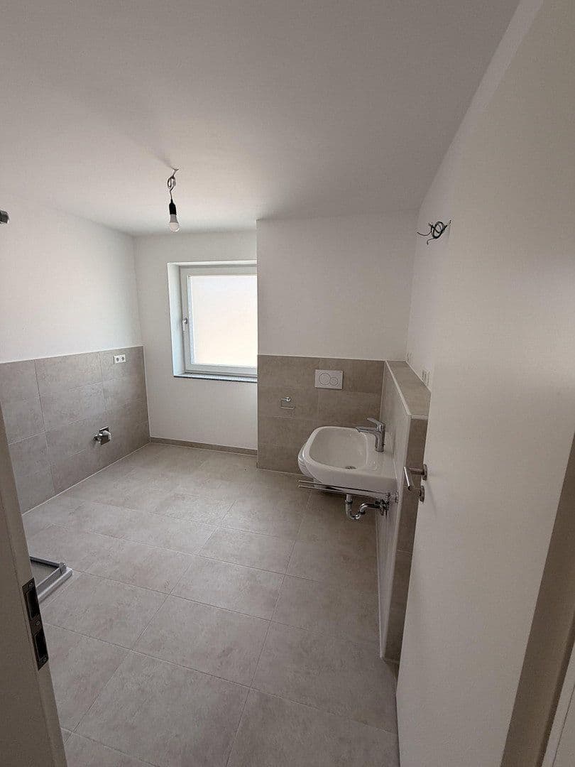 Pronájem bytu 3+1 72 m², Daimlerstr 12, Ebersbach an der Fils, Bádensko-Württembersko Pronájem bytu 3+1 72 m², Daimlerstr 12, Ebersbach an der Fils, Bádensko-Württembersko
