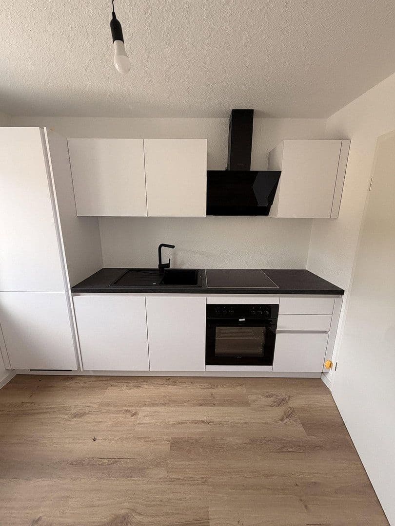 Pronájem bytu 3+1 72 m², Daimlerstr 12, Ebersbach an der Fils, Bádensko-Württembersko Pronájem bytu 3+1 72 m², Daimlerstr 12, Ebersbach an der Fils, Bádensko-Württembersko