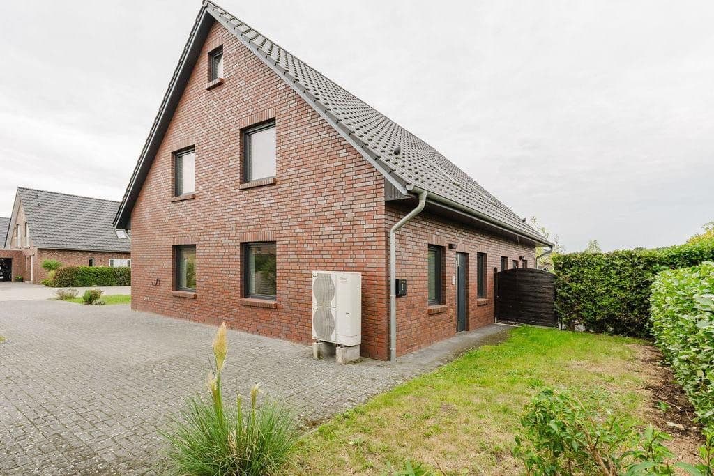 Prodej domu 118 m², pozemek 455 m², Winsen (Luhe), Dolní Sasko Prodej domu 118 m², pozemek 455 m², Winsen (Luhe), Dolní Sasko