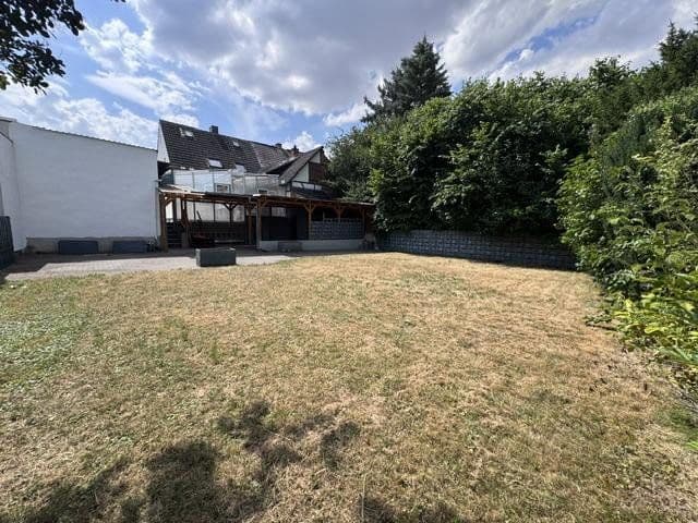Prodej domu 113 m², pozemek 567 m², Florstadt, Hessen Prodej domu 113 m², pozemek 567 m², Florstadt, Hessen