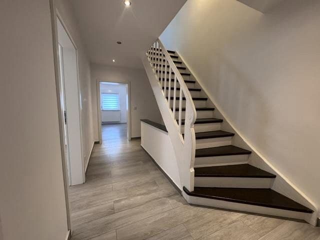 Prodej domu 113 m², pozemek 567 m², Florstadt, Hessen Prodej domu 113 m², pozemek 567 m², Florstadt, Hessen