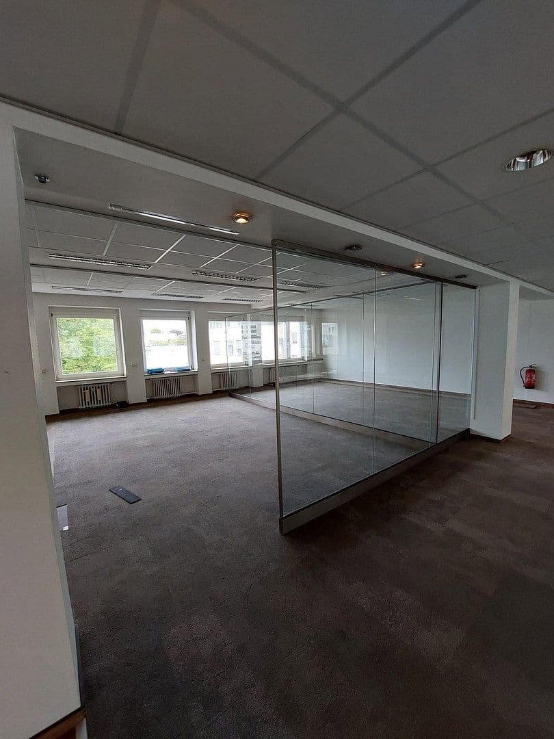 Pronájem kanceláře 286 m², Jakobistr. 3-5, Düsseldorf, Severní Porýní-Vestfálsko Pronájem kanceláře 286 m², Jakobistr. 3-5, Düsseldorf, Severní Porýní-Vestfálsko