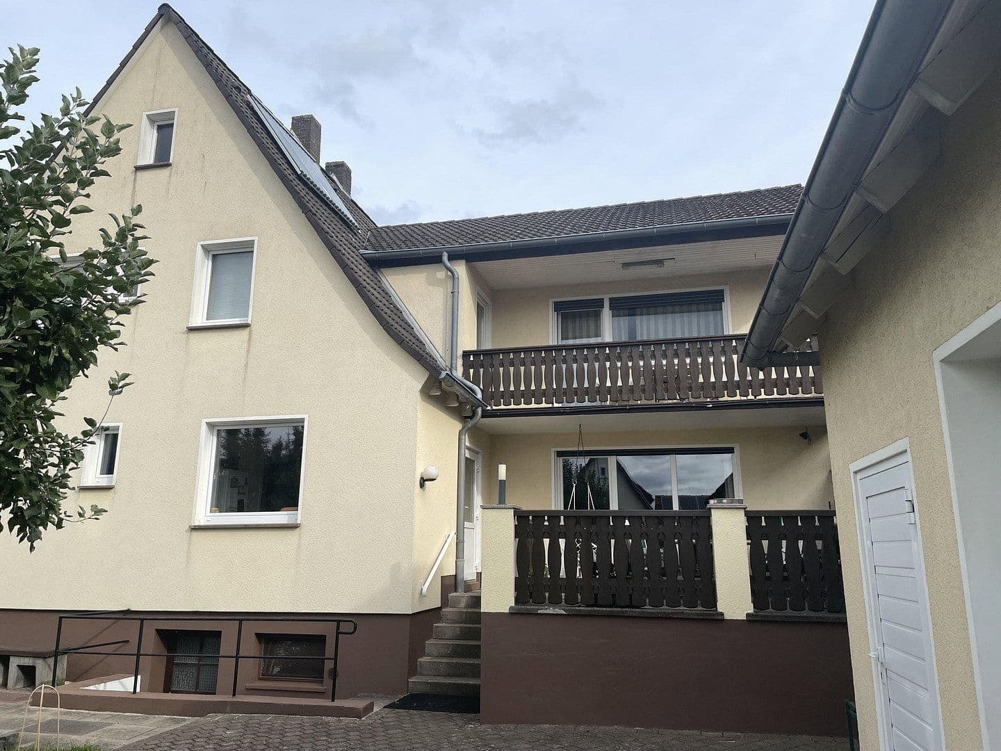 Prodej domu 204 m², pozemek 742 m², Rotenburg an der Fulda, Hessen Prodej domu 204 m², pozemek 742 m², Rotenburg an der Fulda, Hessen