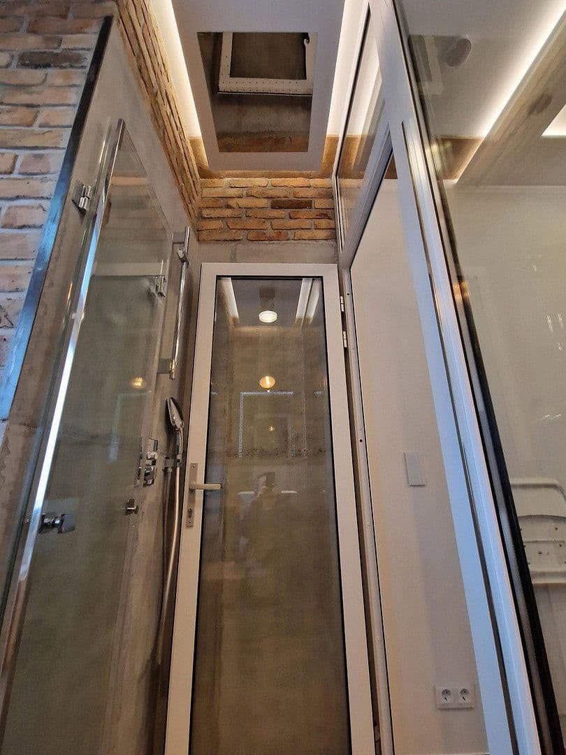 Pronájem kanceláře 14 m², Lausitzer Str. 35, Berlin, Berlín Pronájem kanceláře 14 m², Lausitzer Str. 35, Berlin, Berlín