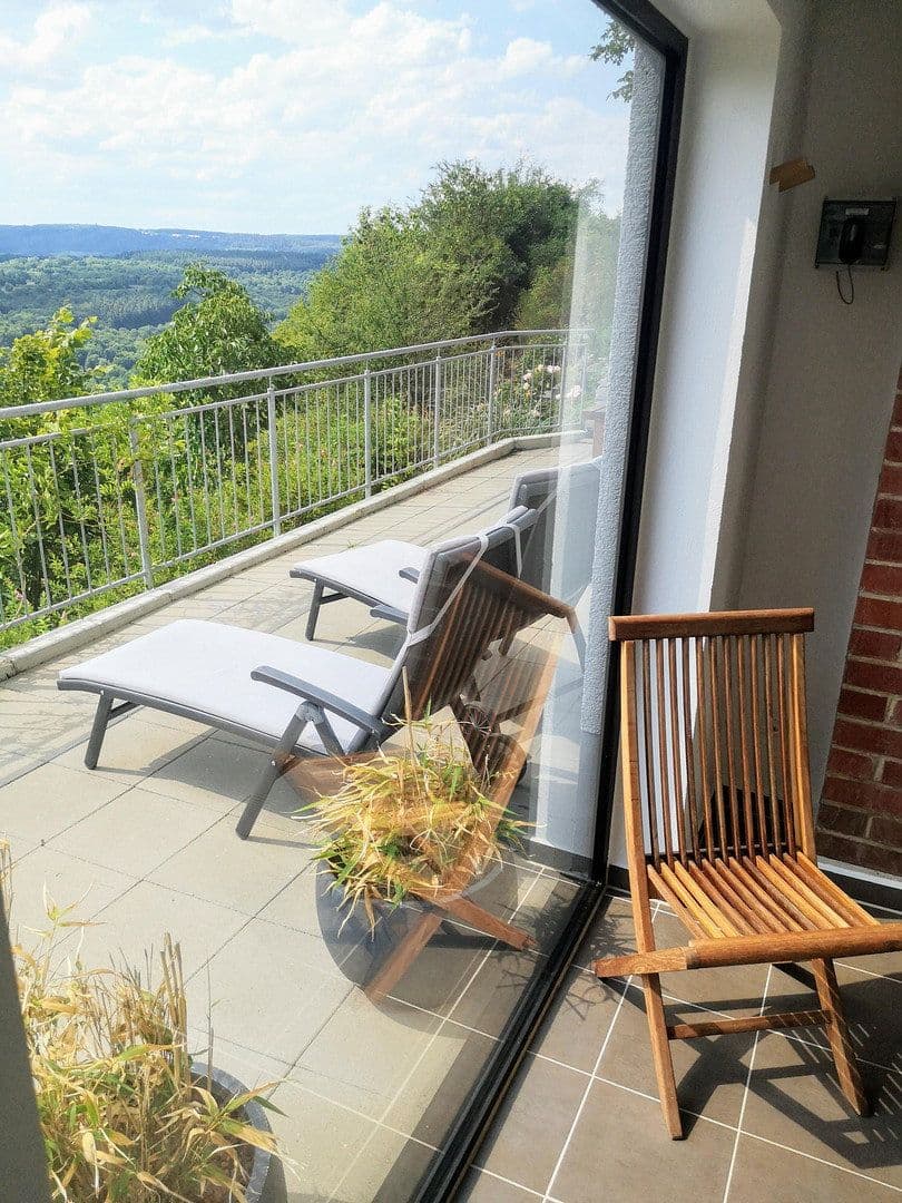 Prodej nebytového prostoru 8.300 m², Schloßstr. 14, Starkenburg, Porýní-Falc Prodej nebytového prostoru 8.300 m², Schloßstr. 14, Starkenburg, Porýní-Falc