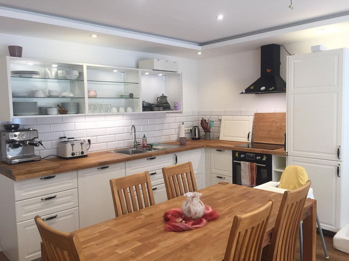 Pronájem bytu 4+1 100 m², Augustastraße, Wuppertal, Severní Porýní-Vestfálsko Pronájem bytu 4+1 100 m², Augustastraße, Wuppertal, Severní Porýní-Vestfálsko