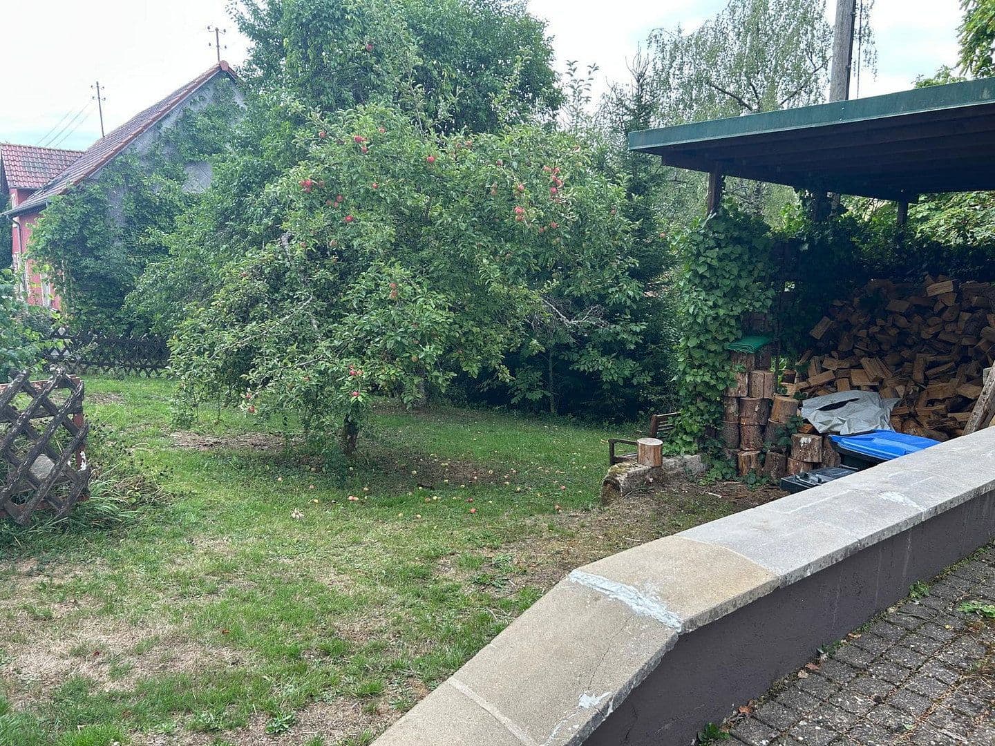 Prodej domu 132 m², pozemek 634 m², Neroth, Porýní-Falc Prodej domu 132 m², pozemek 634 m², Neroth, Porýní-Falc