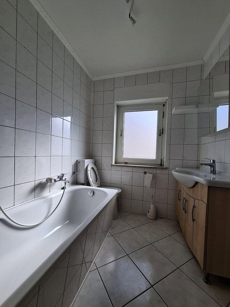 Prodej domu 329 m², pozemek 550 m², Oberwesel, Porýní-Falc Prodej domu 329 m², pozemek 550 m², Oberwesel, Porýní-Falc
