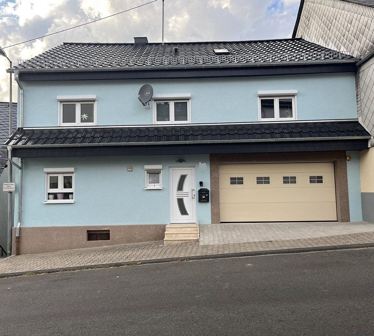 Prodej domu 152 m², pozemek 210 m², Idar-Oberstein, Porýní-Falc Prodej domu 152 m², pozemek 210 m², Idar-Oberstein, Porýní-Falc