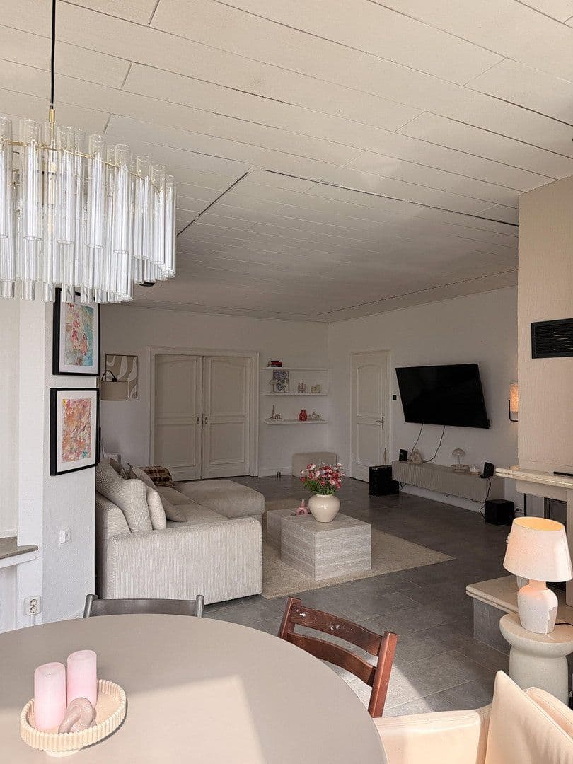 Prodej domu 346 m², pozemek 5.245 m², Bad Essen, Dolní Sasko Prodej domu 346 m², pozemek 5.245 m², Bad Essen, Dolní Sasko