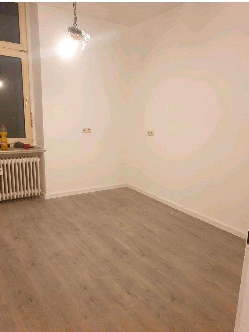 Pronájem bytu 2+1 55 m², Rödiger Str. 72, Wuppertal, Severní Porýní-Vestfálsko Pronájem bytu 2+1 55 m², Rödiger Str. 72, Wuppertal, Severní Porýní-Vestfálsko
