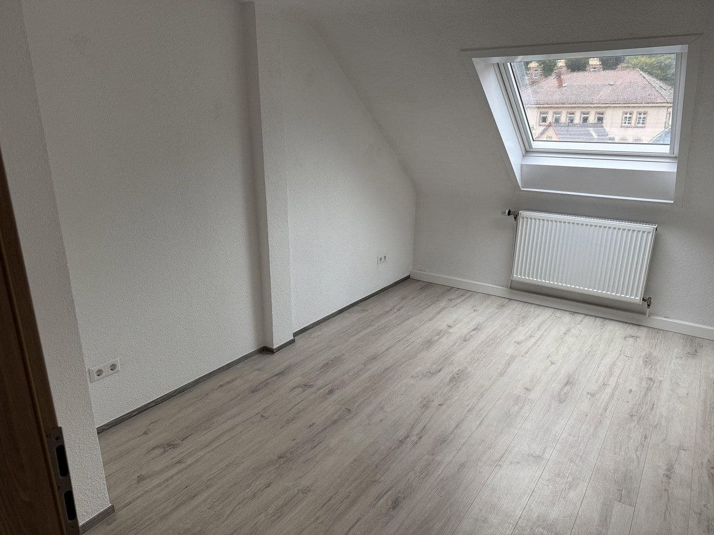 Pronájem bytu 4+1 70 m², König-Karl-Straße 65, Bad Wildbad, Bádensko-Württembersko Pronájem bytu 4+1 70 m², König-Karl-Straße 65, Bad Wildbad, Bádensko-Württembersko
