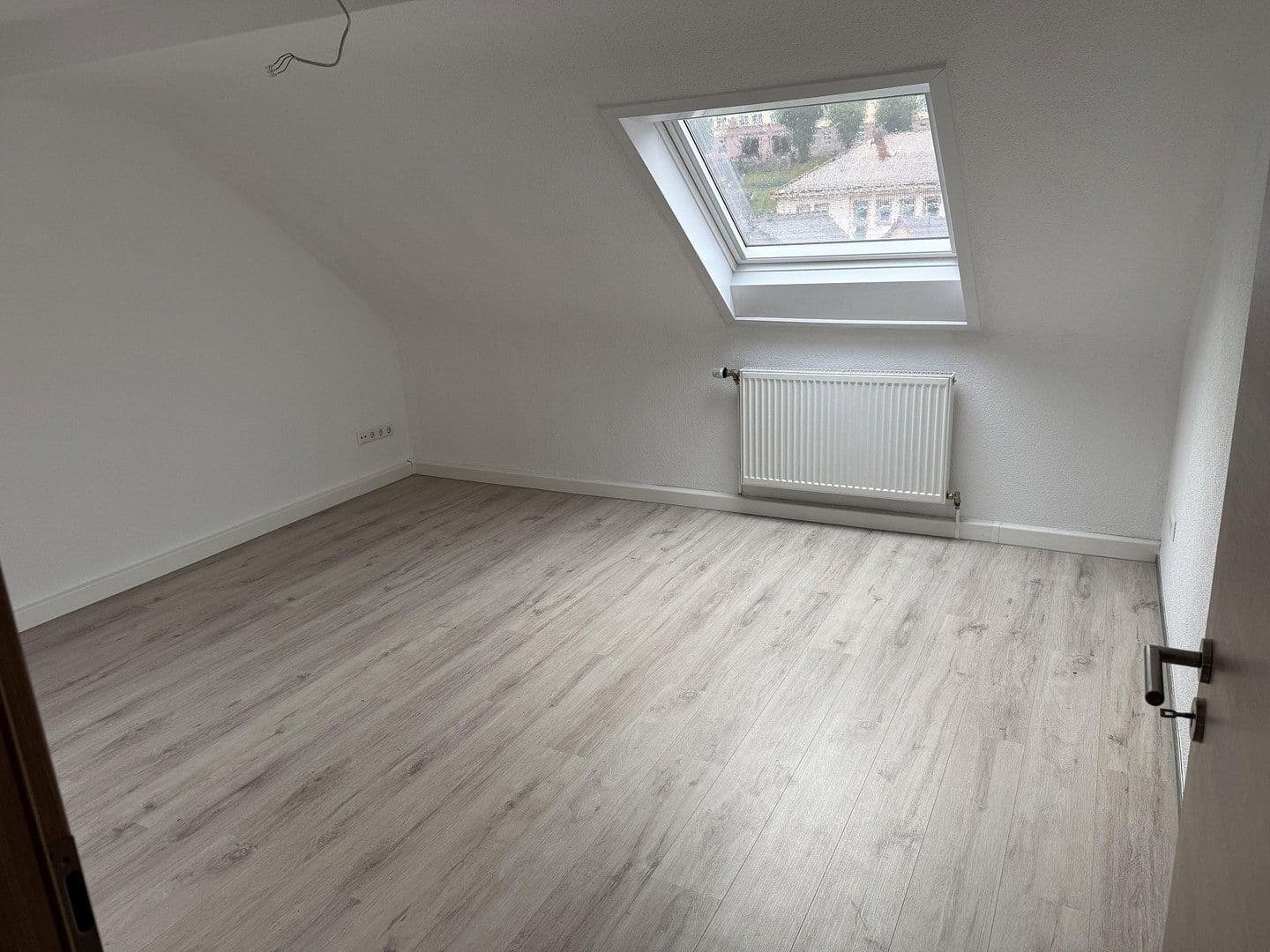 Pronájem bytu 4+1 70 m², König-Karl-Straße 65, Bad Wildbad, Bádensko-Württembersko Pronájem bytu 4+1 70 m², König-Karl-Straße 65, Bad Wildbad, Bádensko-Württembersko