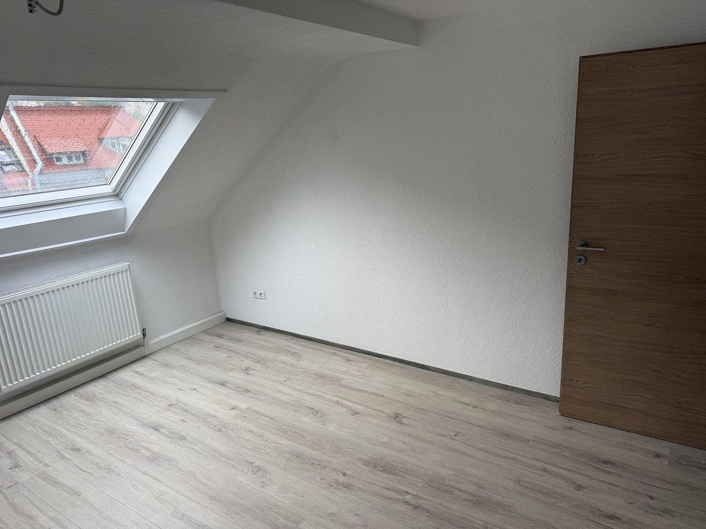 Pronájem bytu 4+1 70 m², König-Karl-Straße 65, Bad Wildbad, Bádensko-Württembersko Pronájem bytu 4+1 70 m², König-Karl-Straße 65, Bad Wildbad, Bádensko-Württembersko