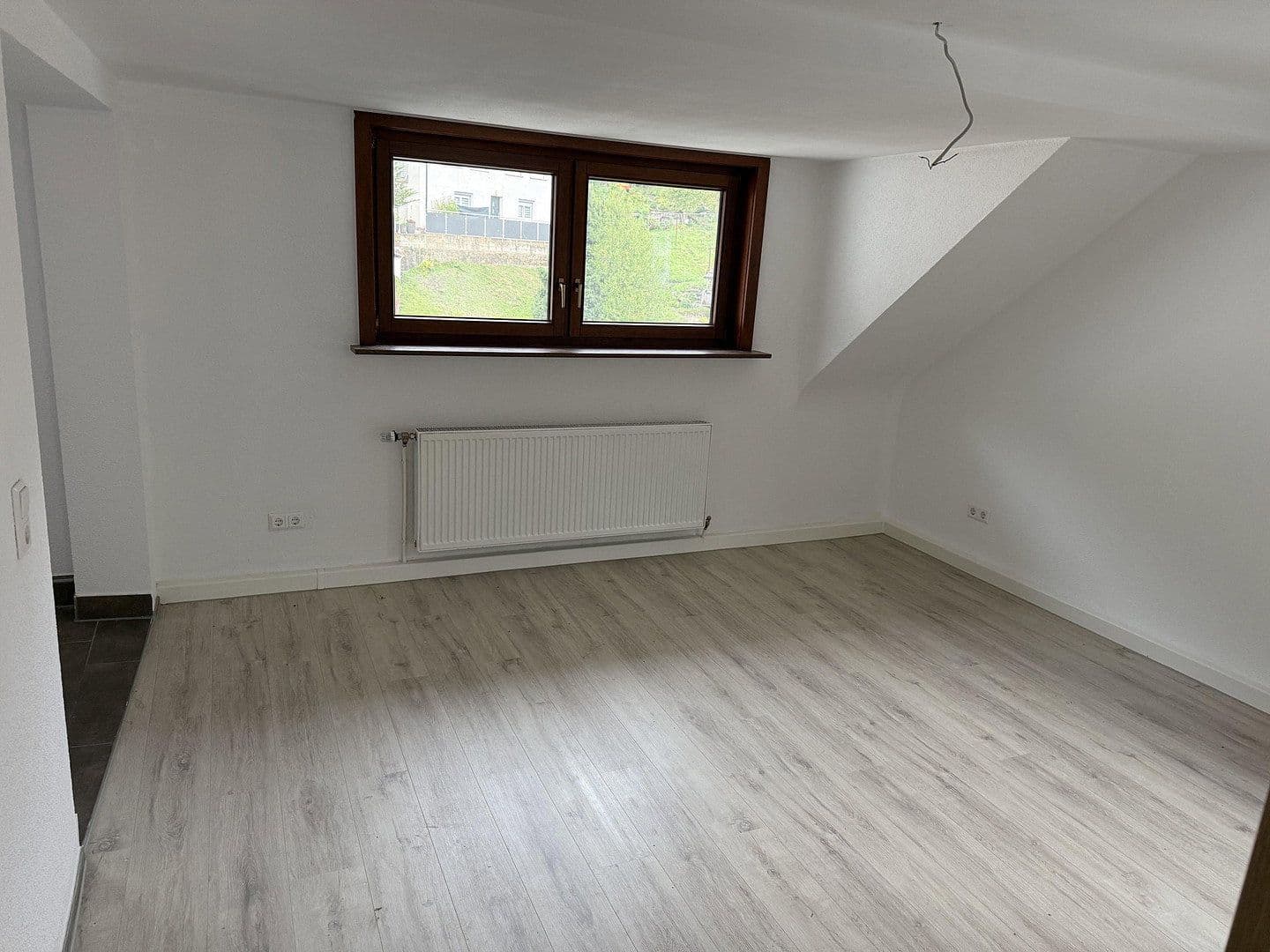 Pronájem bytu 4+1 70 m², König-Karl-Straße 65, Bad Wildbad, Bádensko-Württembersko Pronájem bytu 4+1 70 m², König-Karl-Straße 65, Bad Wildbad, Bádensko-Württembersko