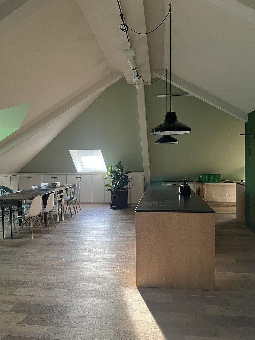 Pronájem kanceláře 304 m², Döppersberg 19, Wuppertal, Severní Porýní-Vestfálsko Pronájem kanceláře 304 m², Döppersberg 19, Wuppertal, Severní Porýní-Vestfálsko