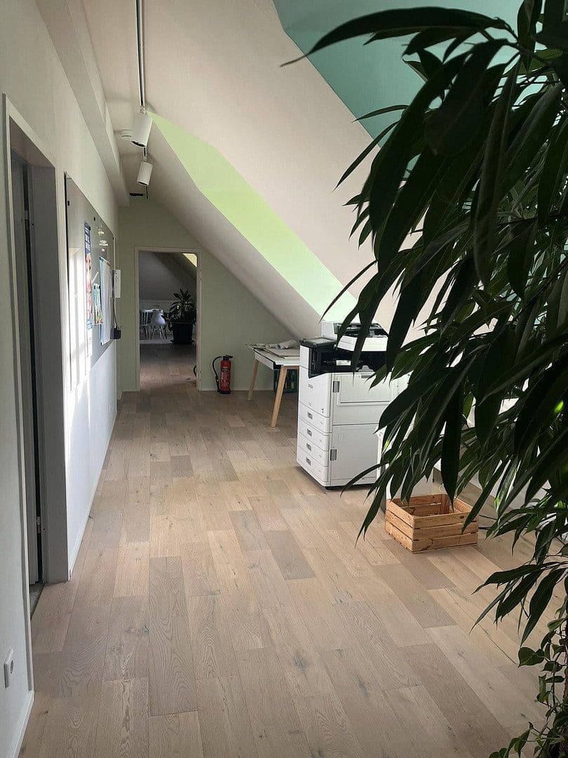 Pronájem kanceláře 304 m², Döppersberg 19, Wuppertal, Severní Porýní-Vestfálsko Pronájem kanceláře 304 m², Döppersberg 19, Wuppertal, Severní Porýní-Vestfálsko