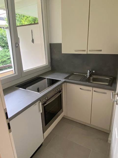 Pronájem bytu 1+1 40 m², Herzog-Johann-Str. 18, München, Bavorsko Pronájem bytu 1+1 40 m², Herzog-Johann-Str. 18, München, Bavorsko