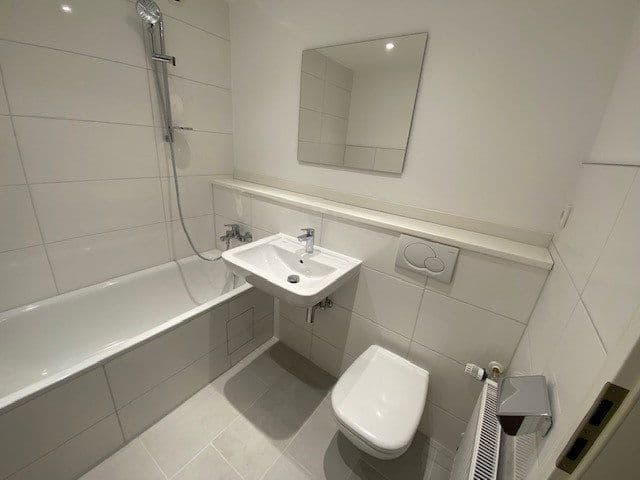 Pronájem bytu 1+1 40 m², Herzog-Johann-Str. 18, München, Bavorsko Pronájem bytu 1+1 40 m², Herzog-Johann-Str. 18, München, Bavorsko