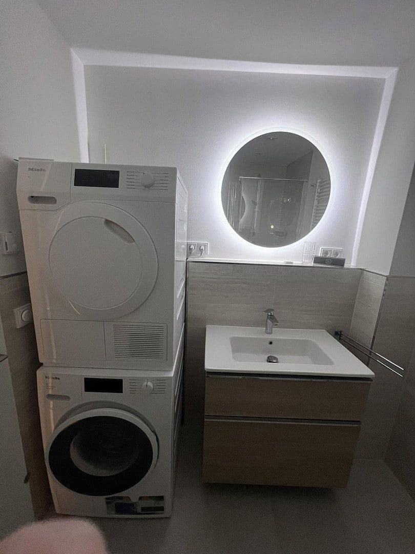 Pronájem bytu 2+1 56 m², Karmelitenstr. 40, Würzburg, Bavorsko Pronájem bytu 2+1 56 m², Karmelitenstr. 40, Würzburg, Bavorsko