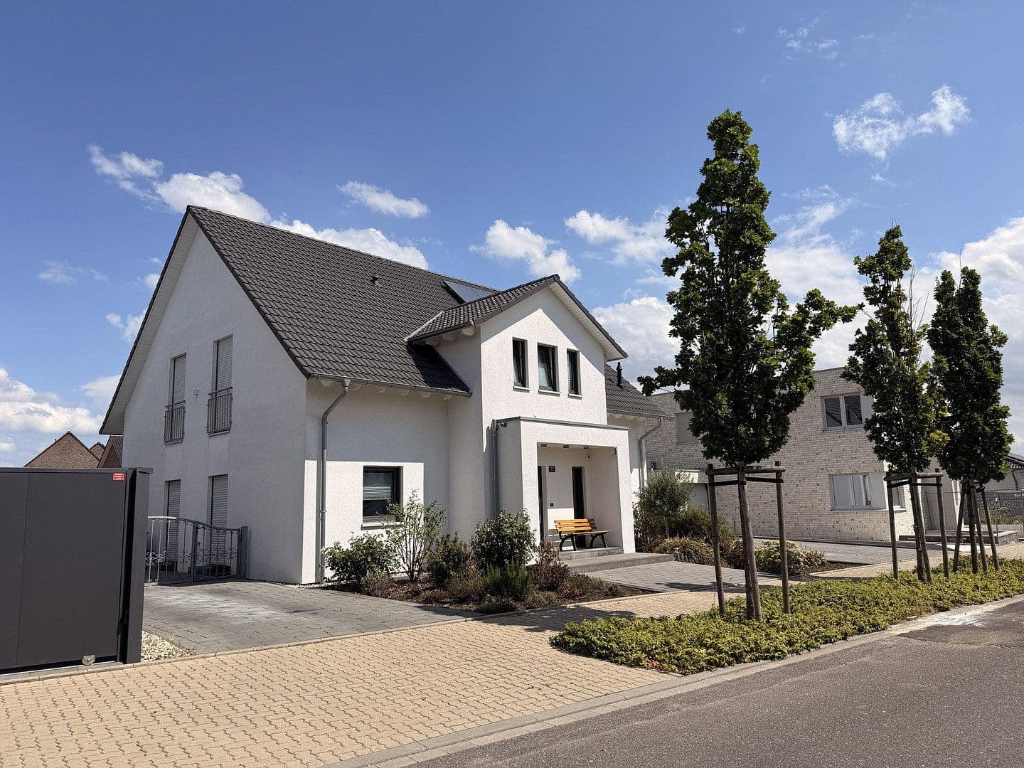 Prodej domu 183 m², pozemek 687 m², Grevenbroich, Severní Porýní-Vestfálsko Prodej domu 183 m², pozemek 687 m², Grevenbroich, Severní Porýní-Vestfálsko